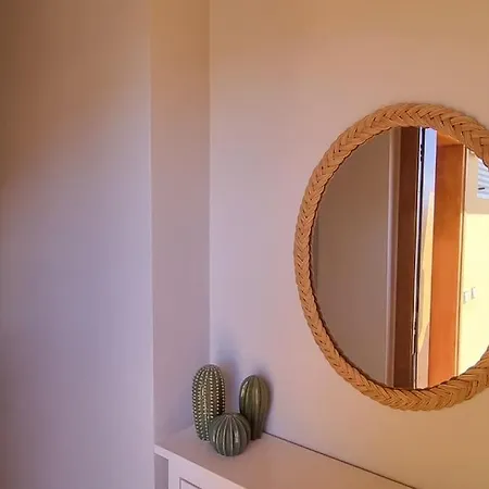 Fast Wi-fi- Private Rooftop Terrace- 2 Bed * Коральео