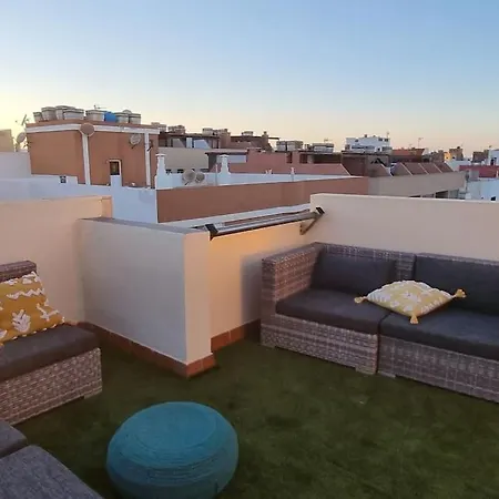 Fast Wi-fi- Private Rooftop Terrace- 2 Bed コラレホ